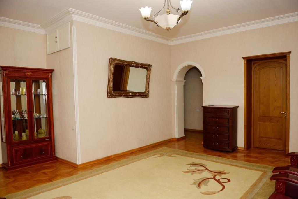 Your Cozy Place Tbilisi Ngoại thất bức ảnh