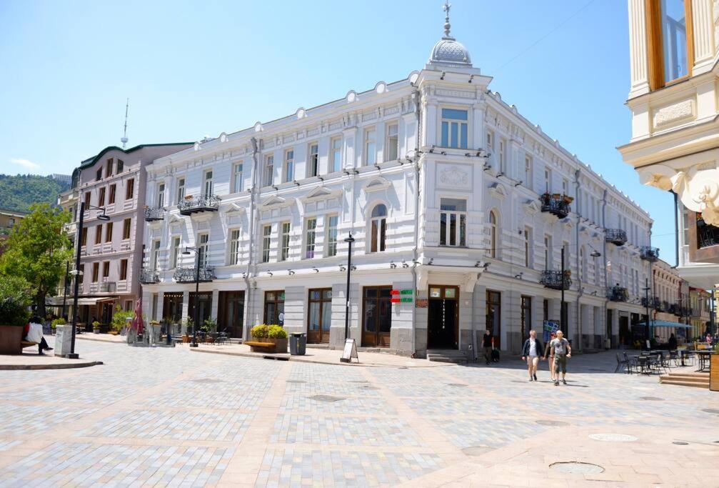 Your Cozy Place Tbilisi Ngoại thất bức ảnh